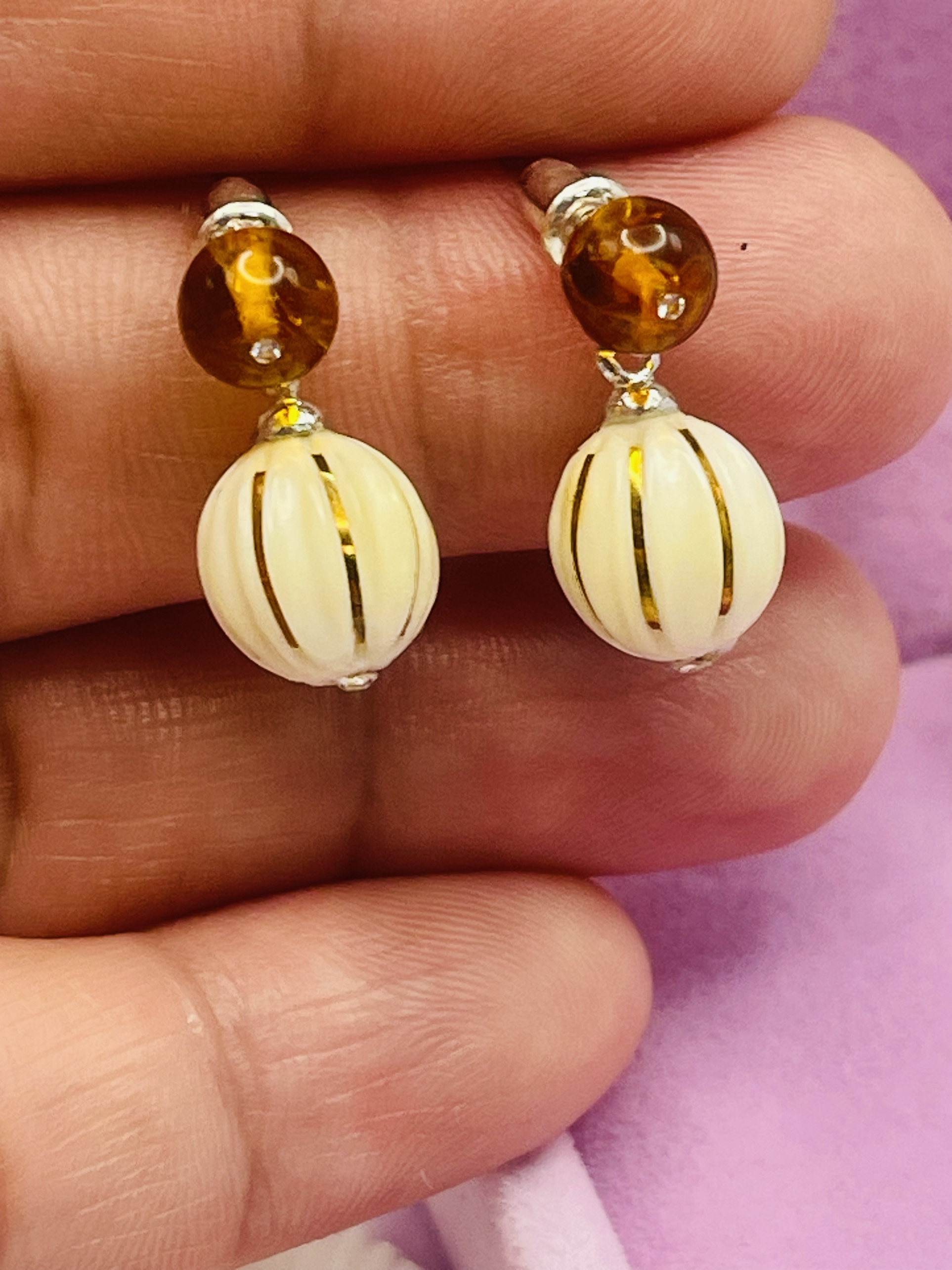 Hoa tai Bạc 925 xi Kim phối Ngờ và Hổ Phách