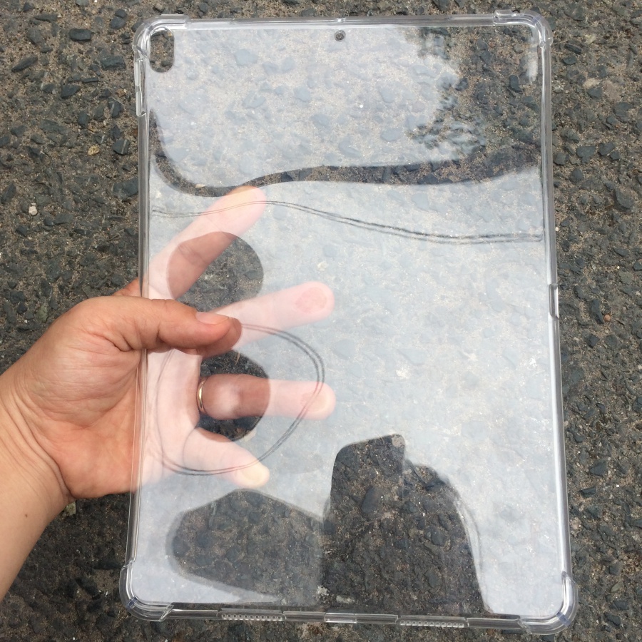 Ốp lưng dẻo màu trong suốt chống va đập 4 góc cho iPad Pro 10.5 inch