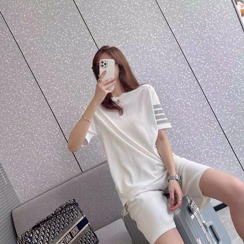 Bộ Quần Áo Thể Thao Phối Kẻ Sọc Dáng Rộng 2 Màu siêu xinh
