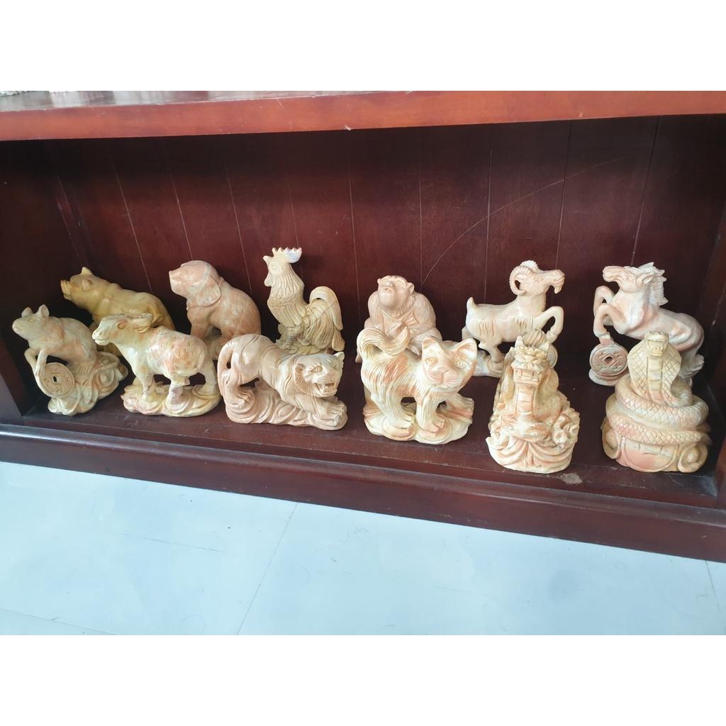 Tượng dê đá cà rốt trong bộ 12 con giáp