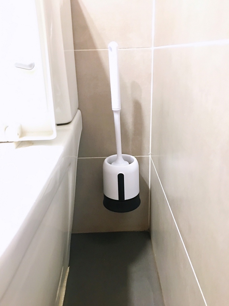 Chổi Cọ Bồn Cầu Toilet Nhà Vệ Sinh Chất Liệu Silicon Lắp Đặt Dán Tường Green Line- Hàng Chính Hãng