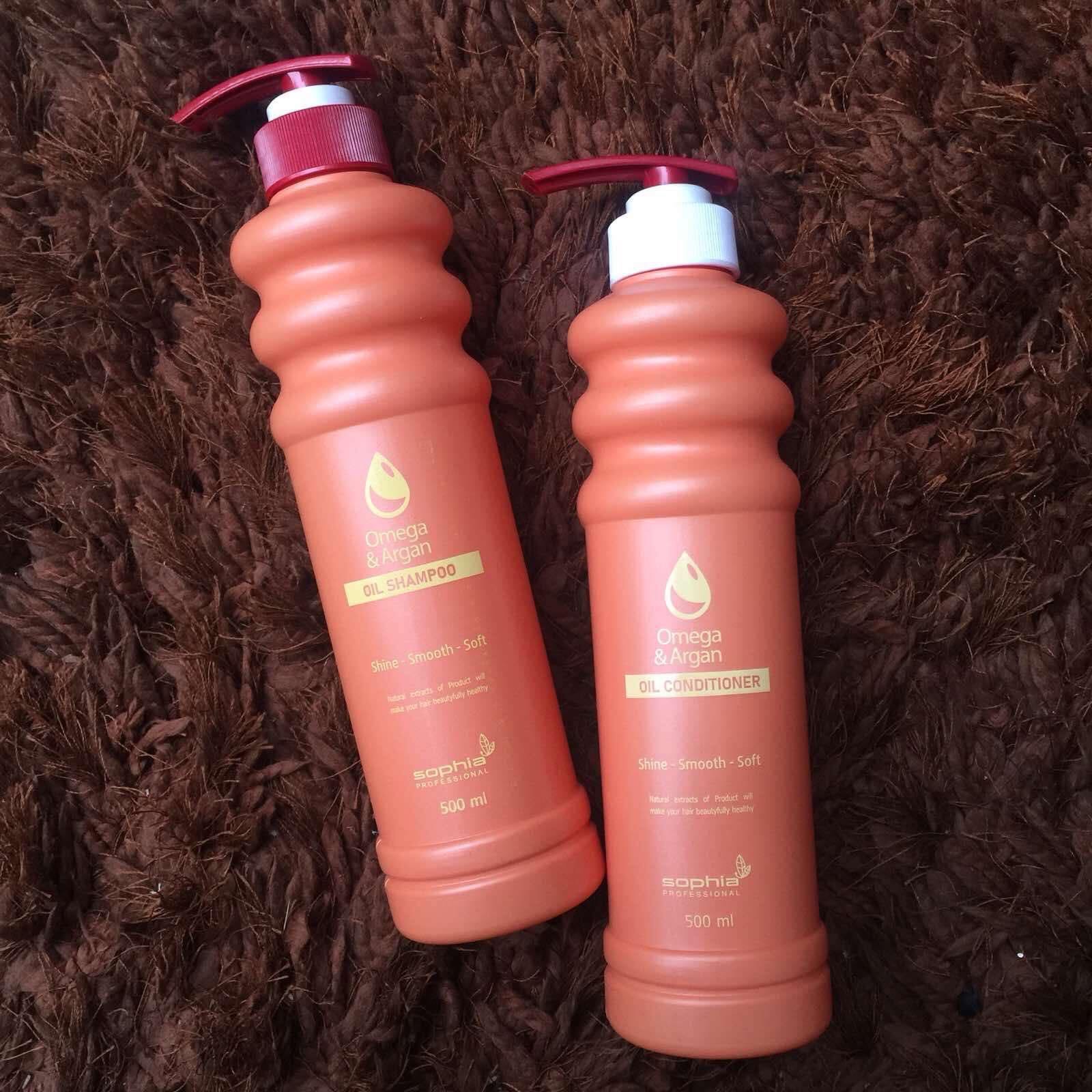 Cặp dầu gội xả tinh dầu Omega &amp; Argan cân bằng độ ẩm cho tóc Sophia 2x500ml tặng móc khóa