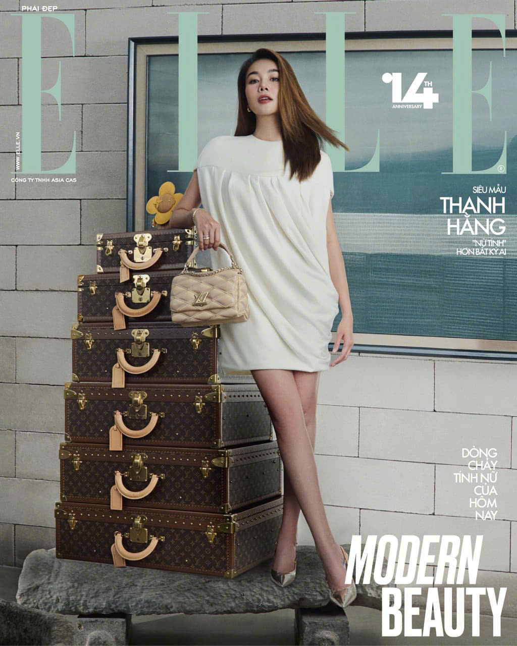 Tạp Chí Phái Đẹp Elle Tháng 10/2024 - Siêu Mẫu Thanh Hằng