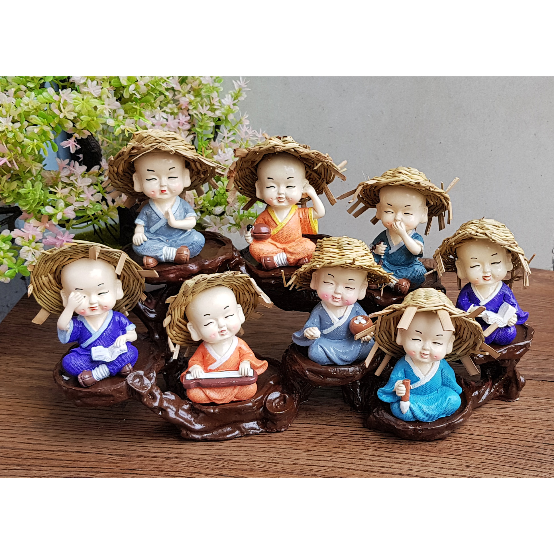 Bộ 08 tượng nón rơm kèm chân đế ngang 8 ô