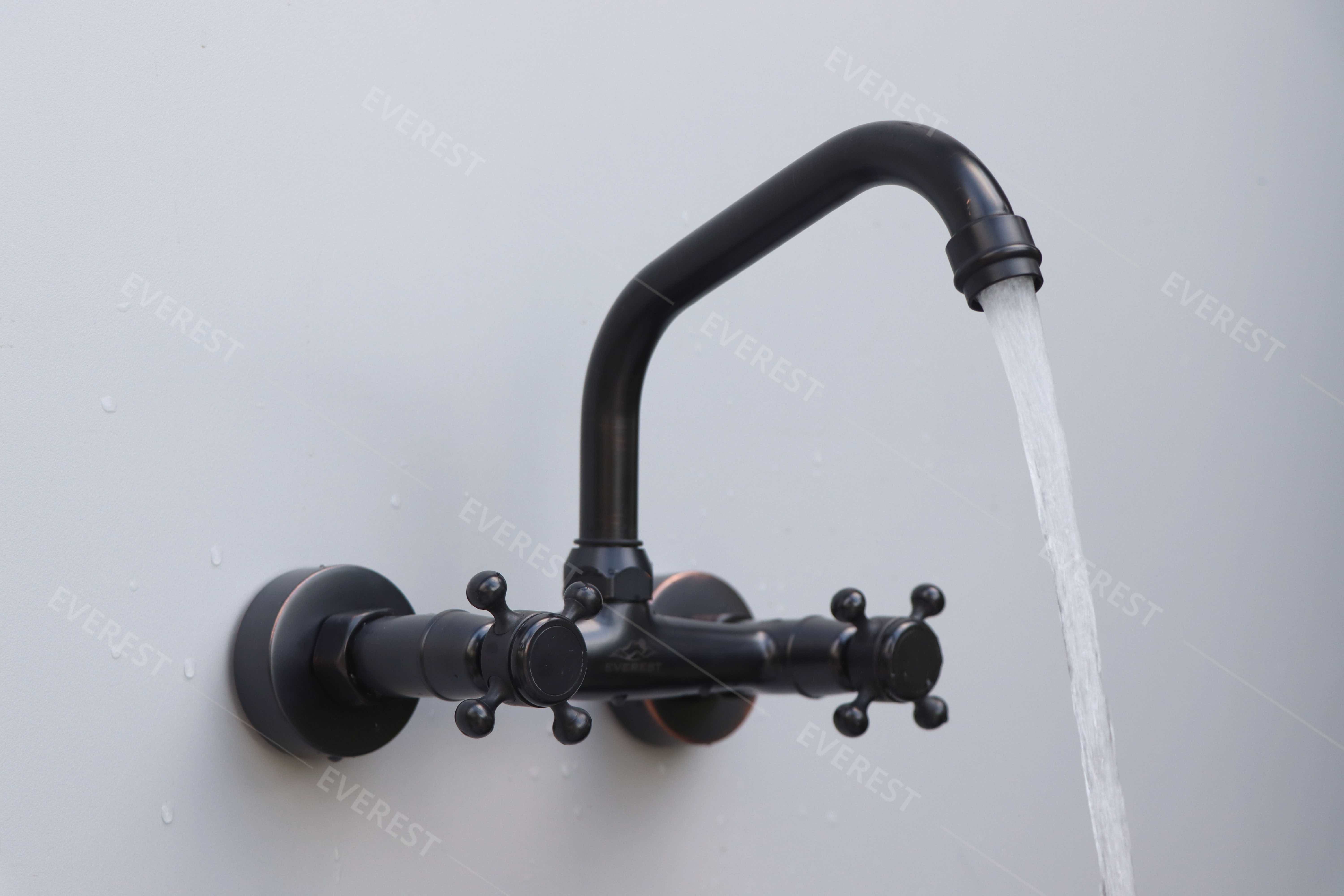 Vòi rửa lavabo gắn tường EVEREST EV-VĐ19