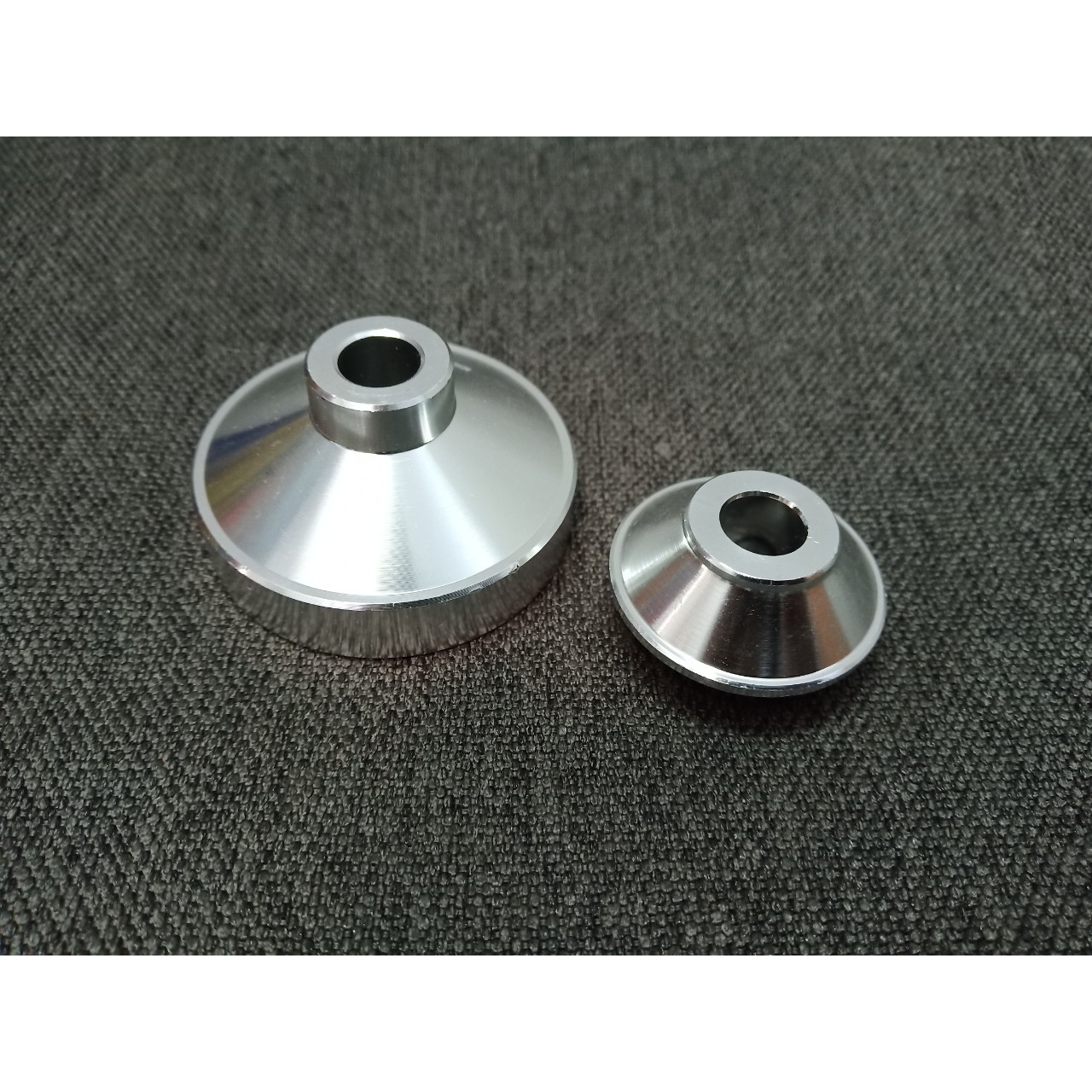 Chụp cóc đồng cnc cho xe máy 1 cặp tặng 1 cặp bao tay xe máy