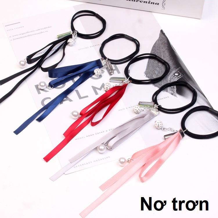 Cột tóc nơ hoa
