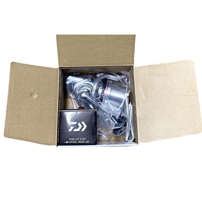 Máy câu Daiwa Emblem Surf 35 SCW QD