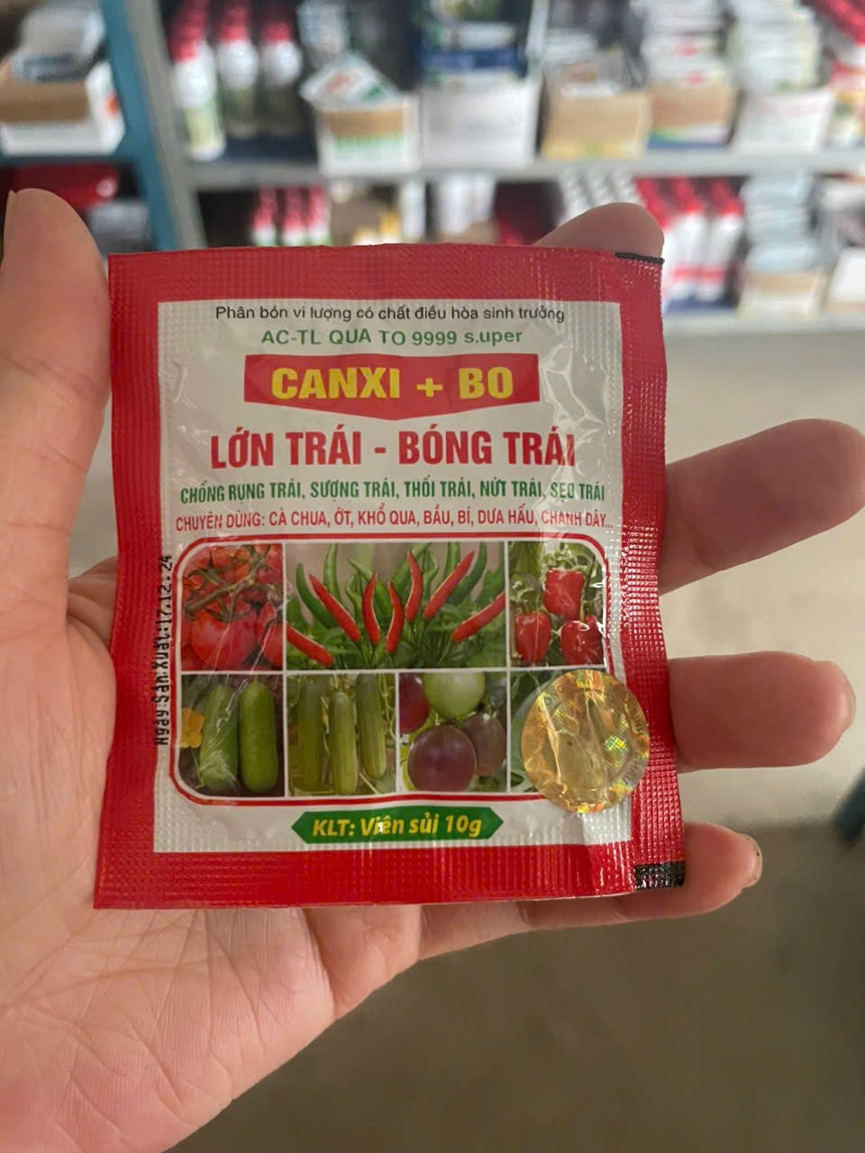 Canxi Bo chuyên Rau Màu dạng viên sủi 10g; giúp lớn trái, bóng trái, chống rụng hoa và trái, chống nứt trái