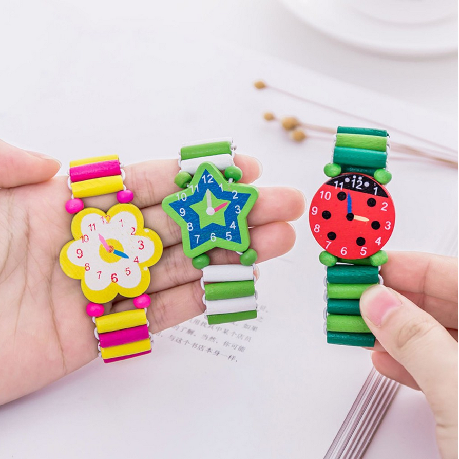 Vòng trang trí đeo tay bằng gỗ cho bé - Kích thước 8cm - Giao màu ngẫu nhiên