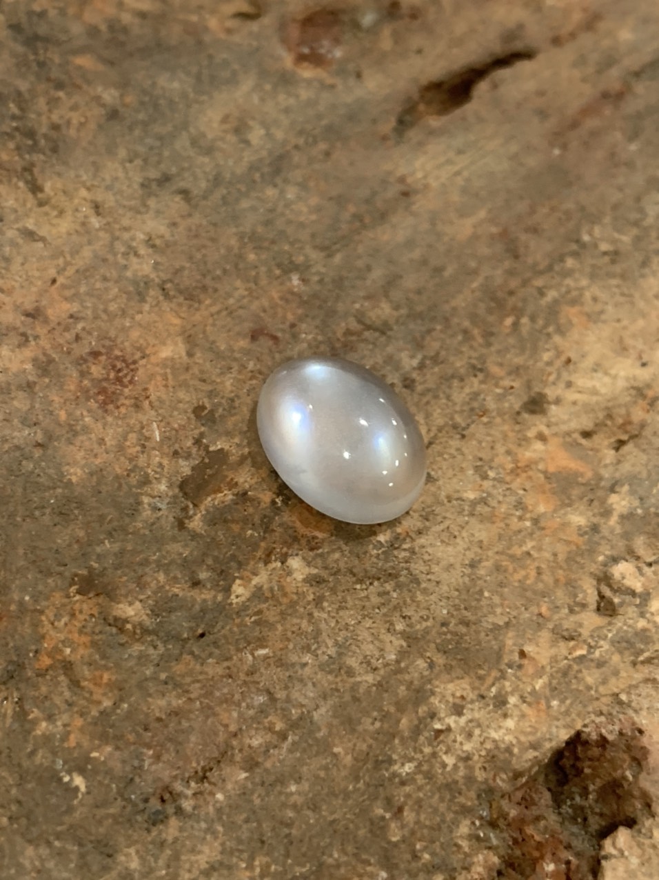 Viên đá mặt trăng (Moonstone) thiên nhiên - HA_G000487