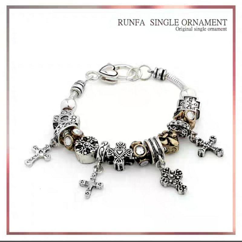 Vòng charm chữ thập vintage siêu đẹp