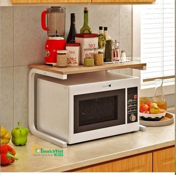 Kệ lò vi sóng kiểu chữ C chân inox không rỉ tặng kèm dụng cụ lót nồi, rửa bát silicol tiện lợi