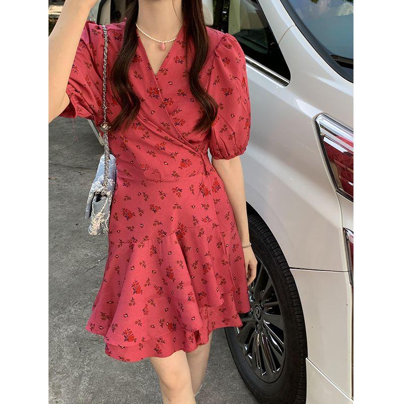TOBE1SHOP v cổ mảnh hoa đầm cho phụ nữ nhỏ 2023 mùa hè Pháp trà nghỉ khí chất thắt lưng hiển thị gầy một chữ a váy