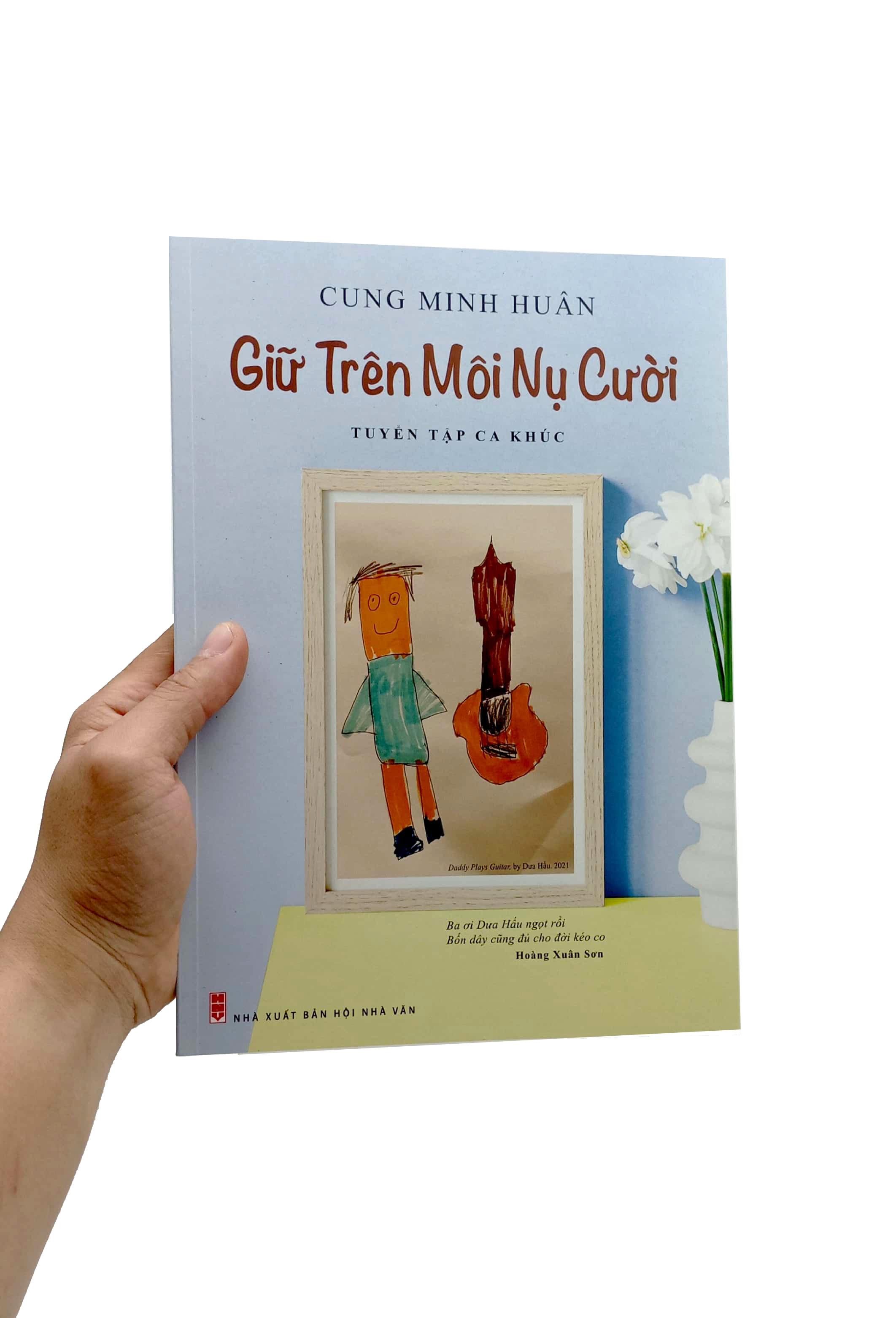 Giữ Trên Môi Nụ Cười - Tuyển Tập Ca Khúc