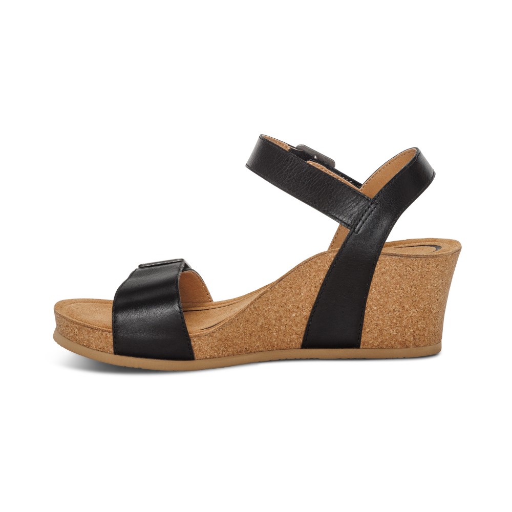 Sandal sức khoẻ nữ Aetrex Lexa Black - Giày cao 5p đế da mềm nhẹ, không chúi mũi chân