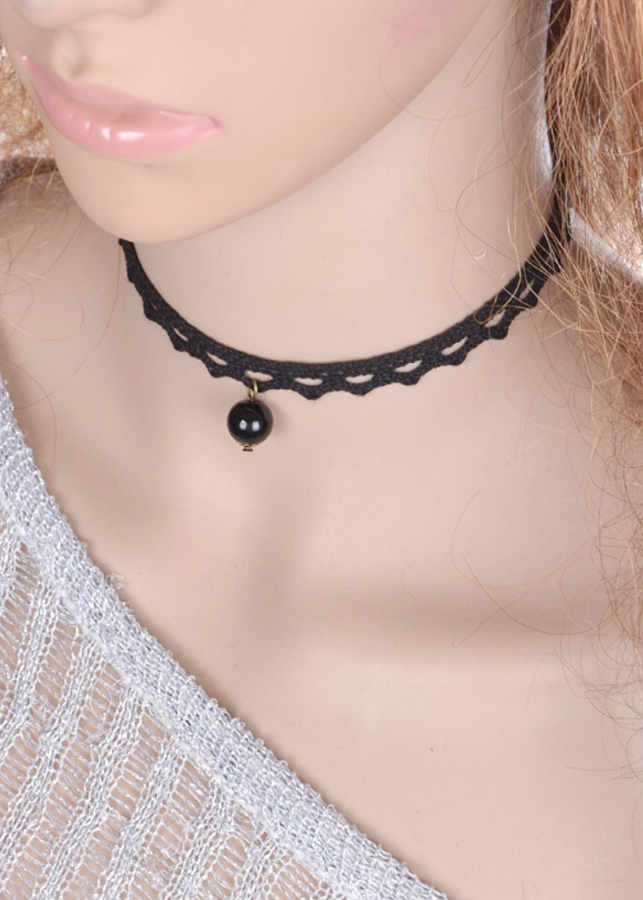 Vòng cổ choker tattoo V69 ren đen đính hạt