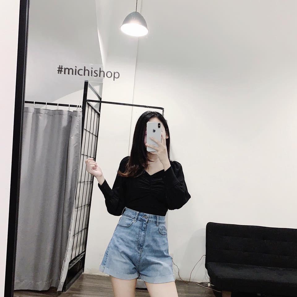 Áo đũi tằm GU nhún ngực