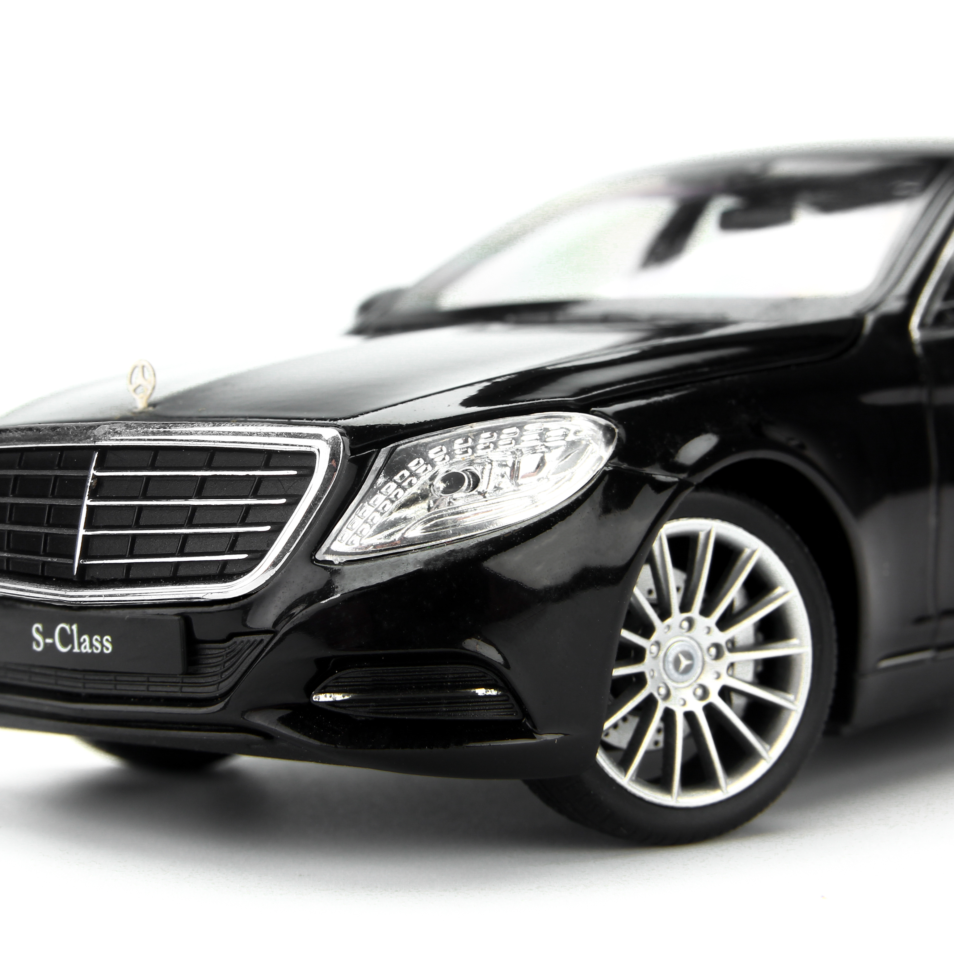 Mô hình xe Mercedes-Benz S500