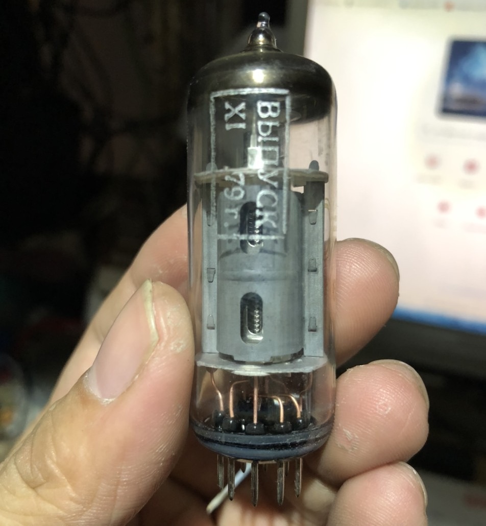 Bộ 04 Bóng Đèn Nga Cho Ampli Đèn MS10D ,MKII, MKIII Cao Cấp 6n1n-EB + 6H1n Cao Cấp AZONE