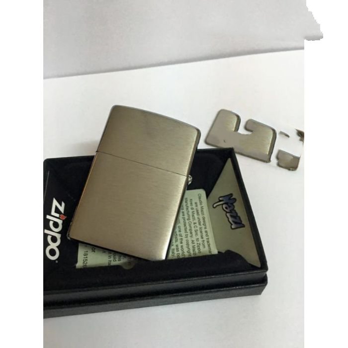Bật Lửa Zippo Mazzi Howling Wolves Brushed Chrome Chính Hãng Usa