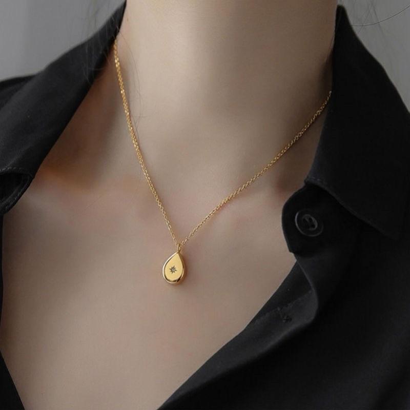 Dây chuyền nữ titan không đen vuông giọt nước sao đẹp Ring House
