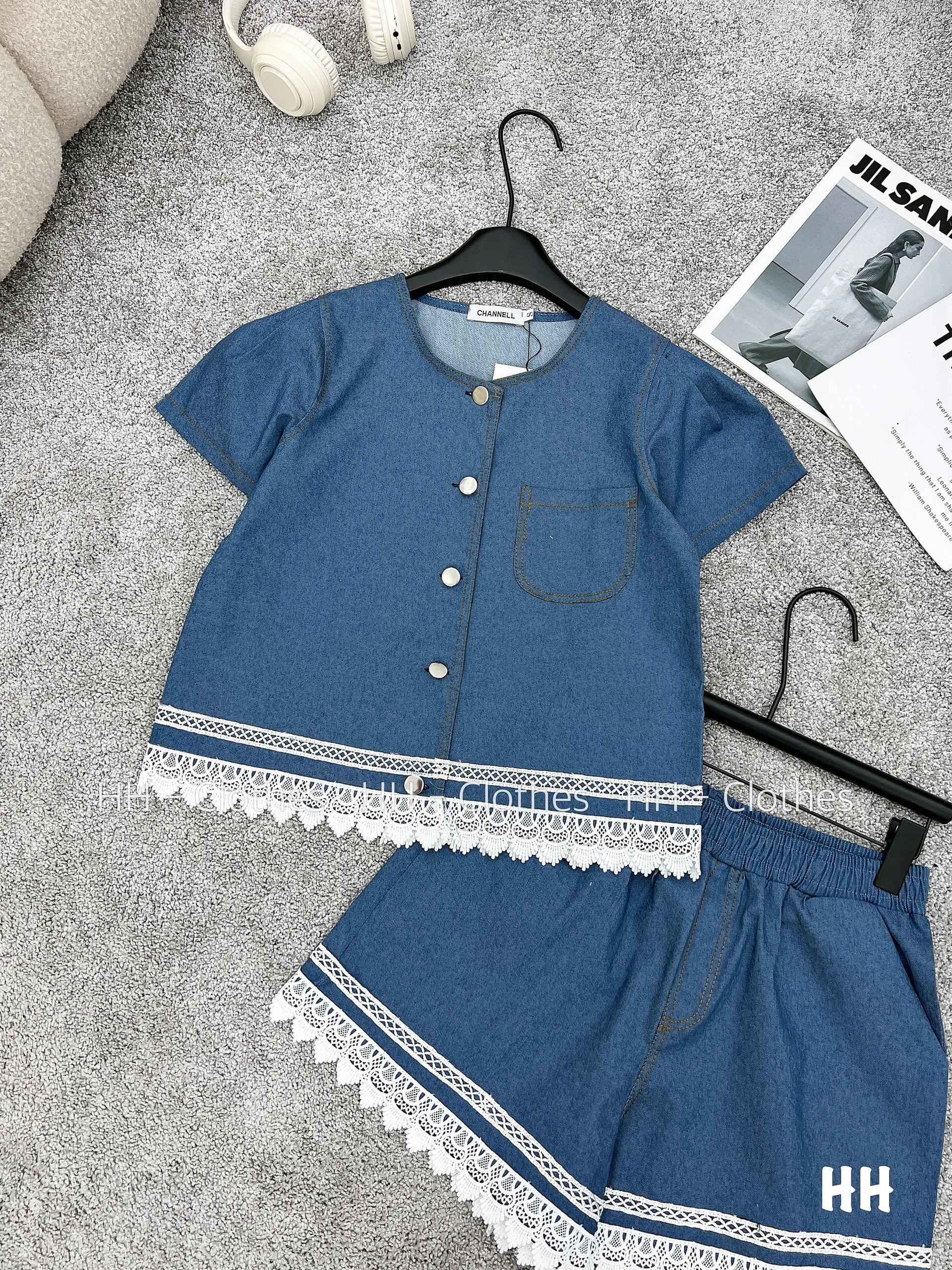 SET ĐI CHƠI, SET 2 MÓN , ÁO KIỂU BÒ CỔ TRÒN HÀNG NÚT GIỮA PHỐI QUẦN ĐÙI VIỀN REN CỰC HOT