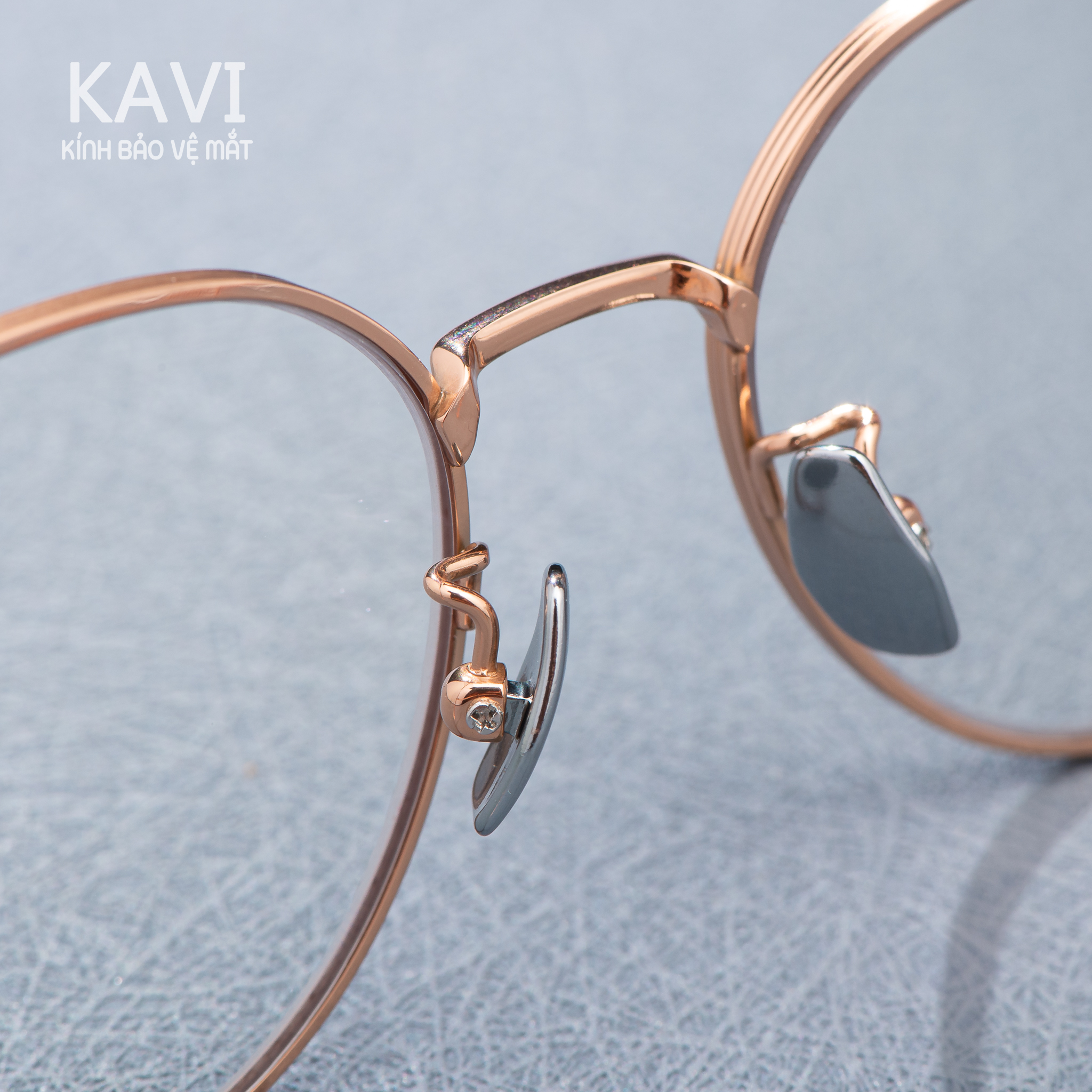 Kính Titan Nguyên Chất Hạn Chế Lộ Viền Kavi A26 - Gọng Pure Titanium, Tròng Kính Chống Ánh Sáng Xanh Đổi Màu Nhanh Khi Ra Nắng