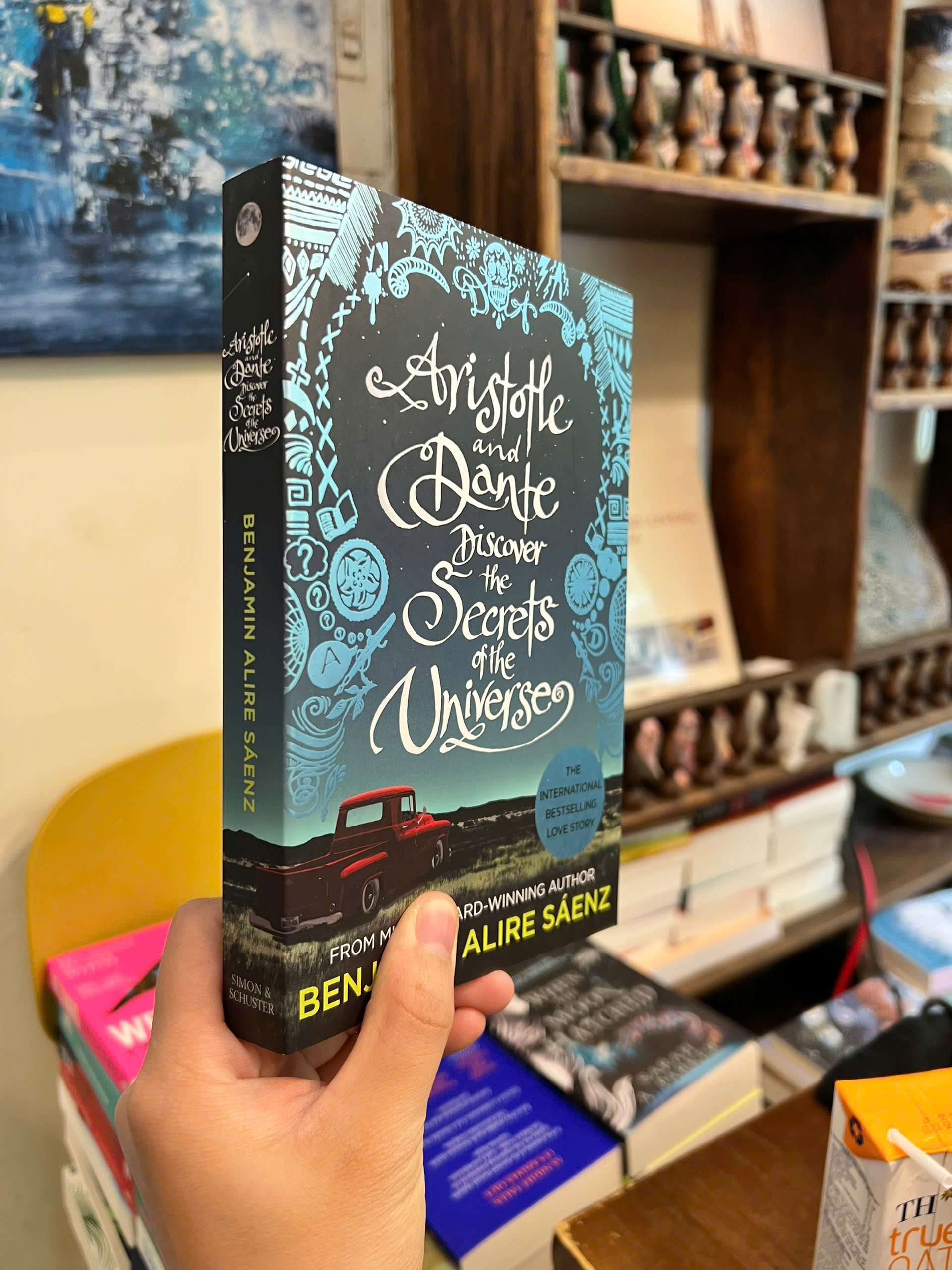 Sách - Aristotle and Dante Discover the Secrets of the Universe | Young Adult / LGBTQ+ / Ngoại văn