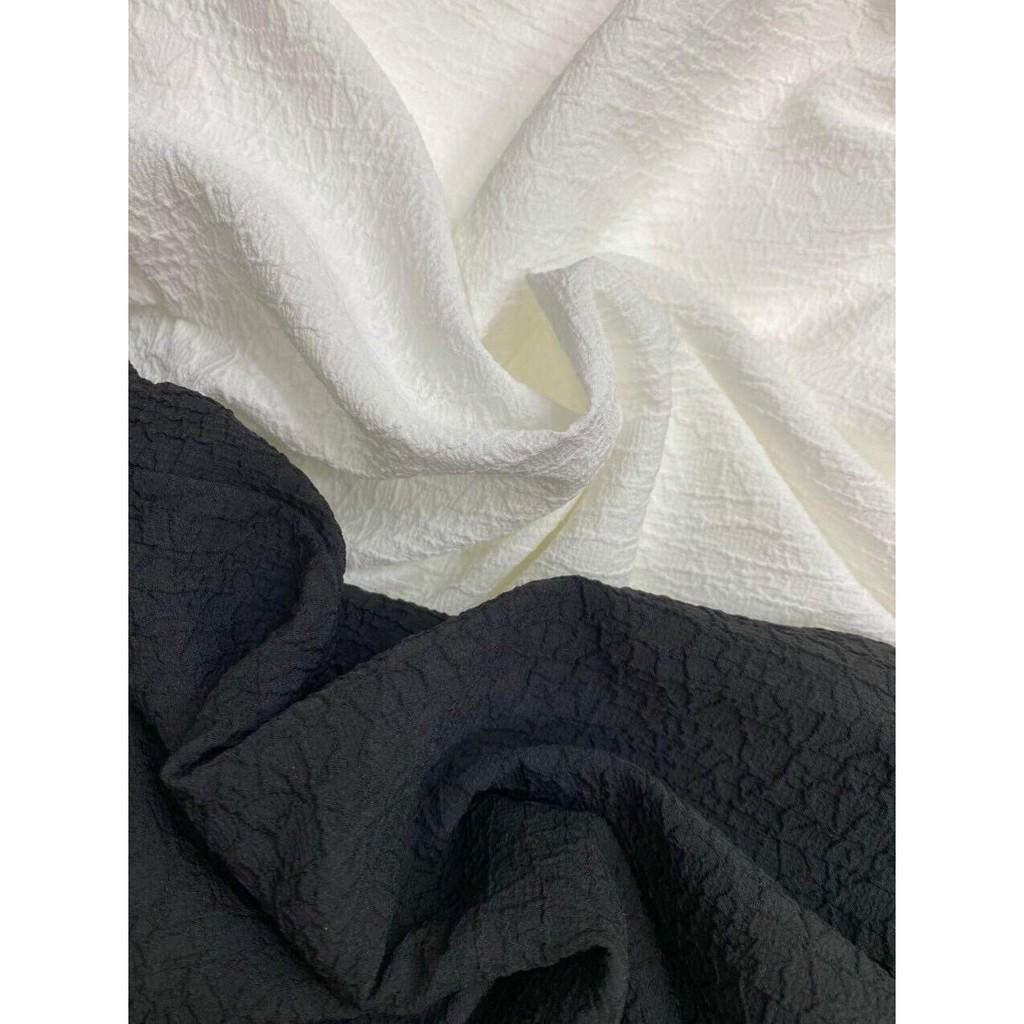 ĐẦM BABYDOLL XỐP IN HOA NỔI TRẮNG ĐEN CỔ VUÔNG TAY LỠ DÁNG XÒE TẦNG-hình thật cận vải