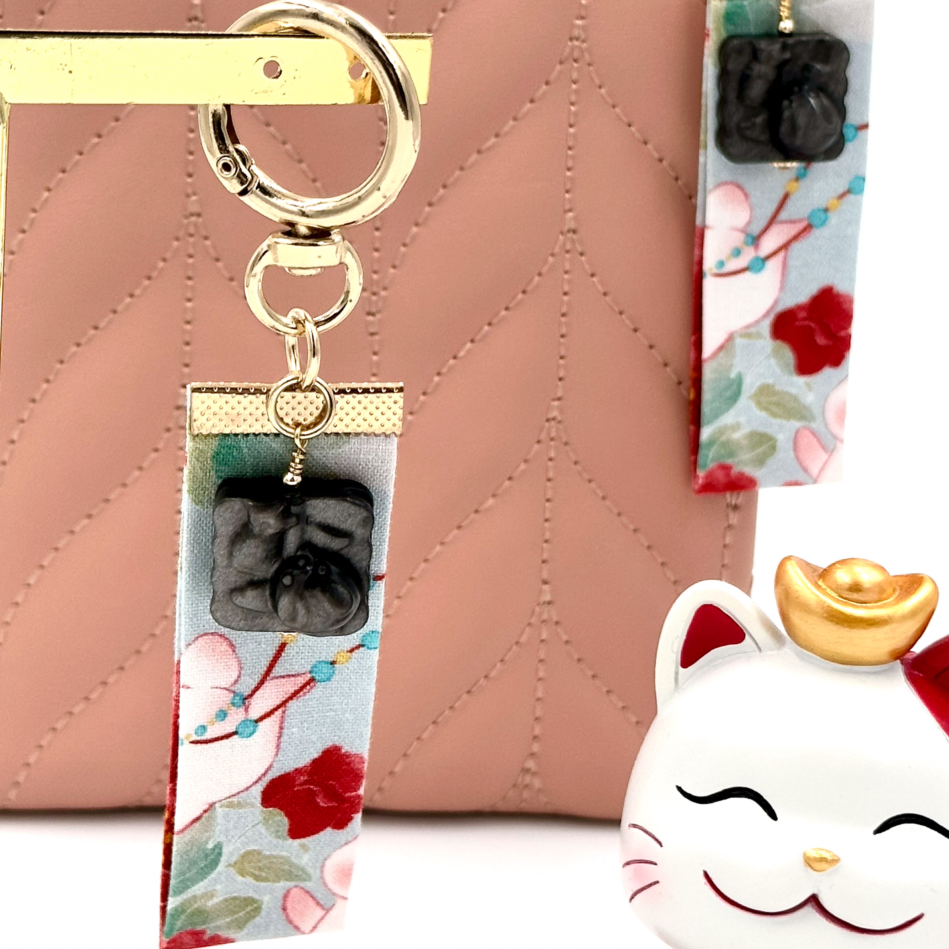 CRZ Fabchain - Phụ Kiện - Silver Obsidian Bunny Biscuit - Móc Khóa Kèm 1 Viên Đá Obsidian Hình Bunny Biscuit