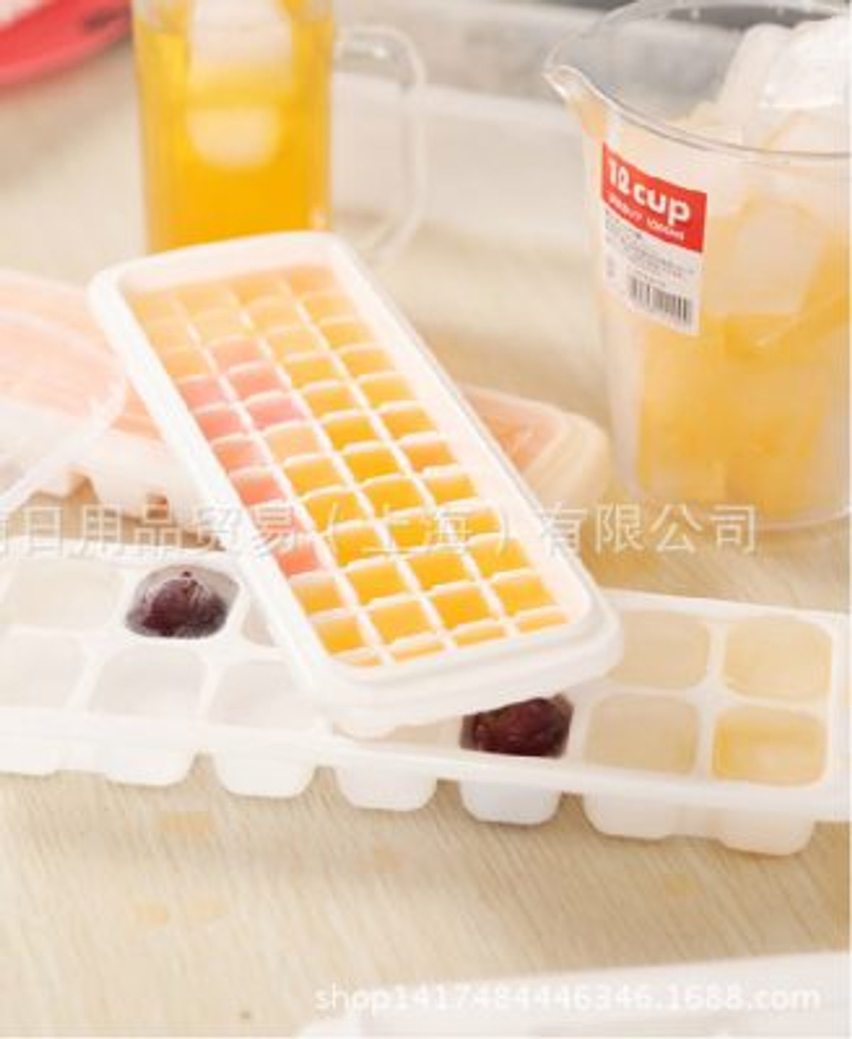 Khay Đá Kèm Nắp Kháng Khuẩn - Nội Địa Nhật Bản