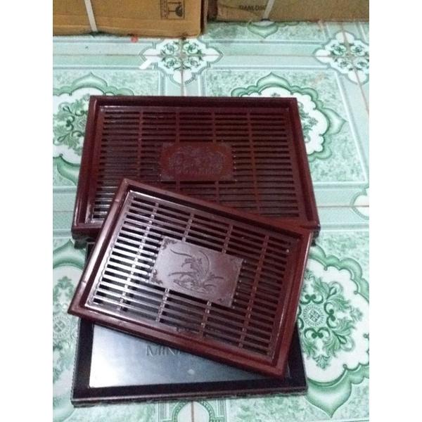 - Khay trà nhựa giả gỗ 40x30x7cm và 32x22x6cm