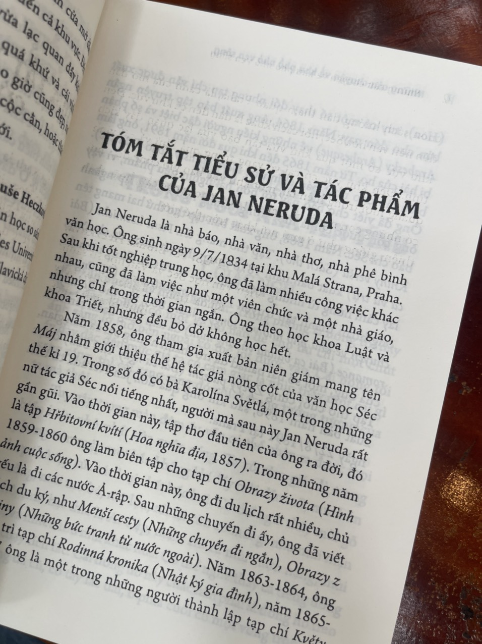 NHỮNG CÂU CHUYỆN VỀ KHU PHỐ NHỎ VEN SÔNG - Jan Neruda – Bình Slavická và Dương Tất Từ dịch - NXB Văn Học