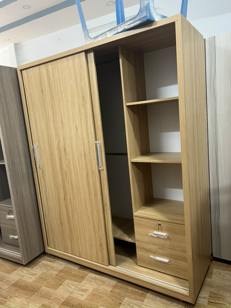 Tủ quần áo gỗ MDF Melamine cửa lùa 1M8
