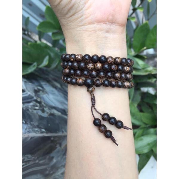Vòng tay trầm hương 108 hột sánh chìm.