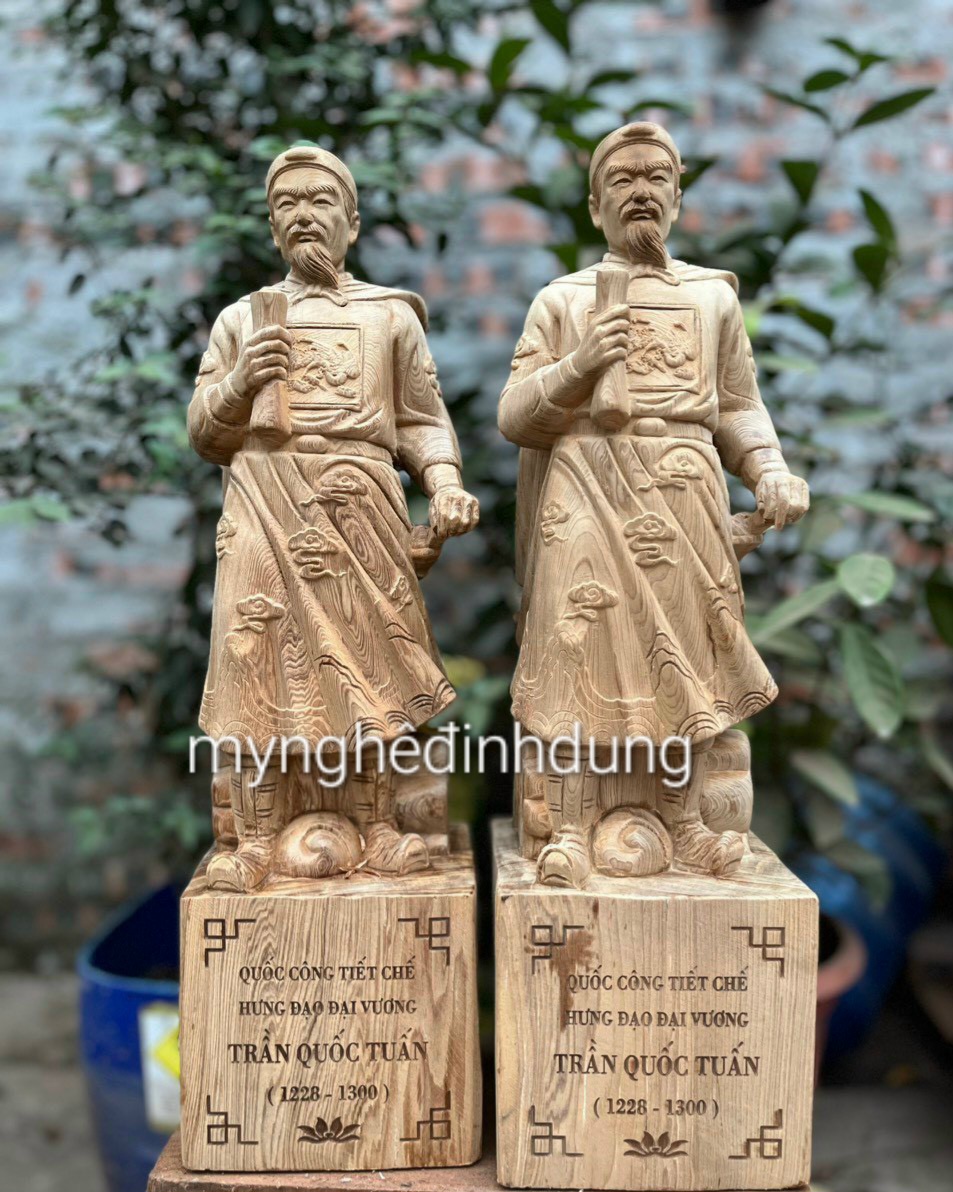 TƯỢNG TRẦN QUỐC TUẤN TRẦN HƯNG ĐẠO VƯƠNG BẰNG GỖ NGỌC AM THƠM NỨC KT 50×16×15CM