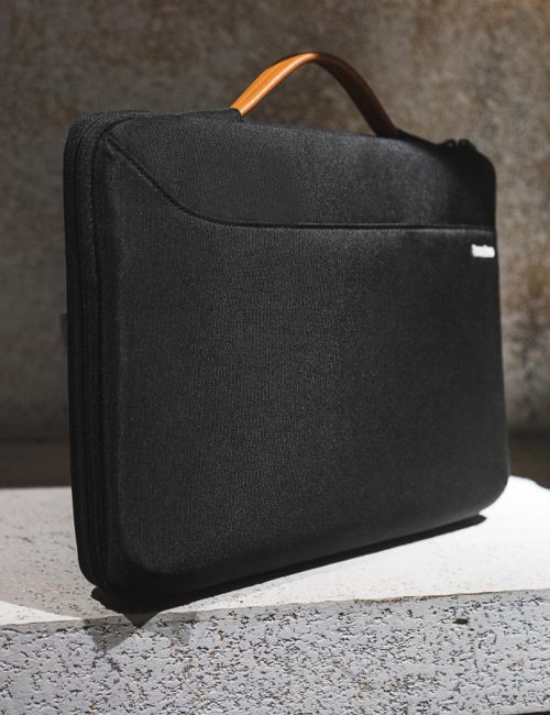 Túi xách chống sốc Tomtoc Spill-Resistant cho Macbook Pro/Air M1 13/15/16” - A22, Hàng chính hãng