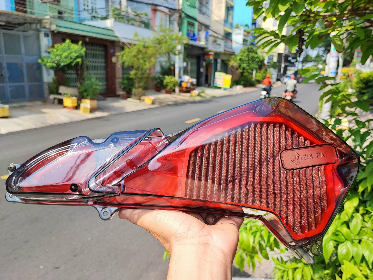 Pô e trong suốt xe PCX