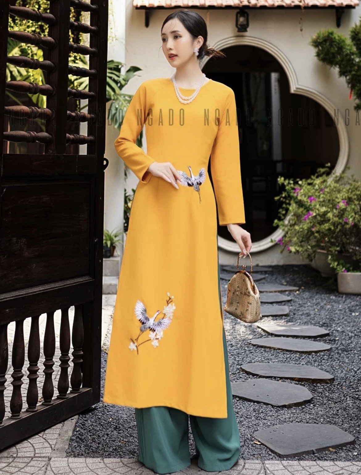Áo dài Hồ Điệp NGADO