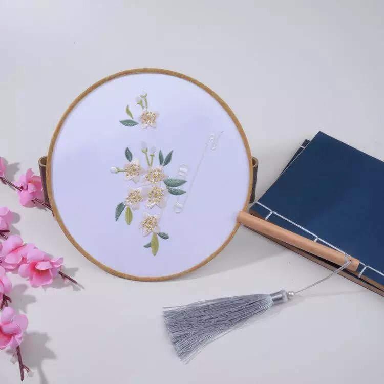 Quạt thêu hàng rẻ hàng có sẵn