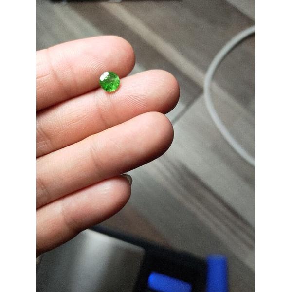 075* L Đá Garnet Xanh Lá (THIÊN NHIÊN) tsavorite