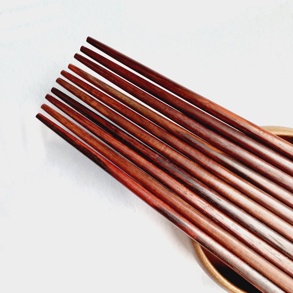 Đũa Gỗ Trắc Đỏ 23cm Gắn Sừng Vàng, Đũa Ăn Cơm Tiện Lợi, An Toàn Sức Khỏe