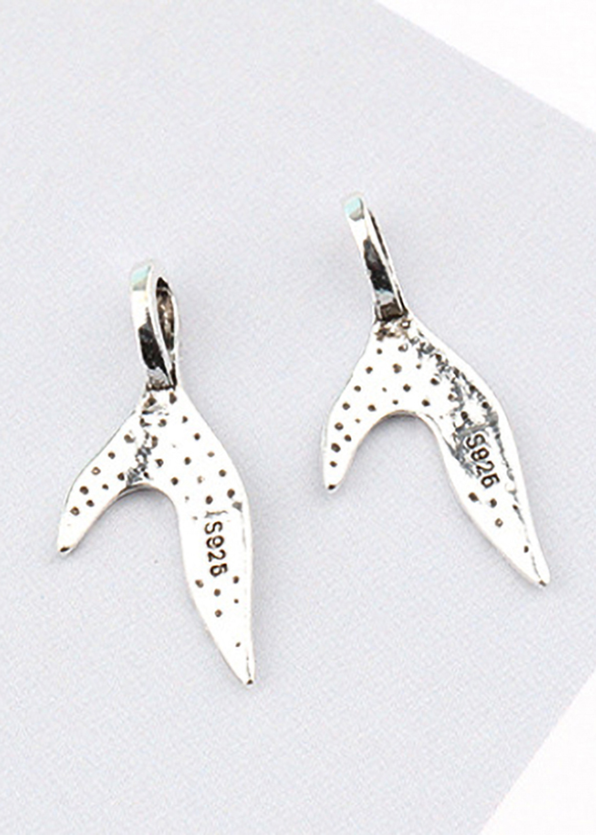 Combo 6 cái charm bạc đuôi cá treo - Ngọc Quý Gemstones
