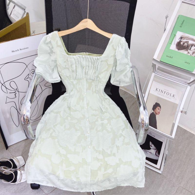 Đầm xếp ly ngực phối cúc ngọc