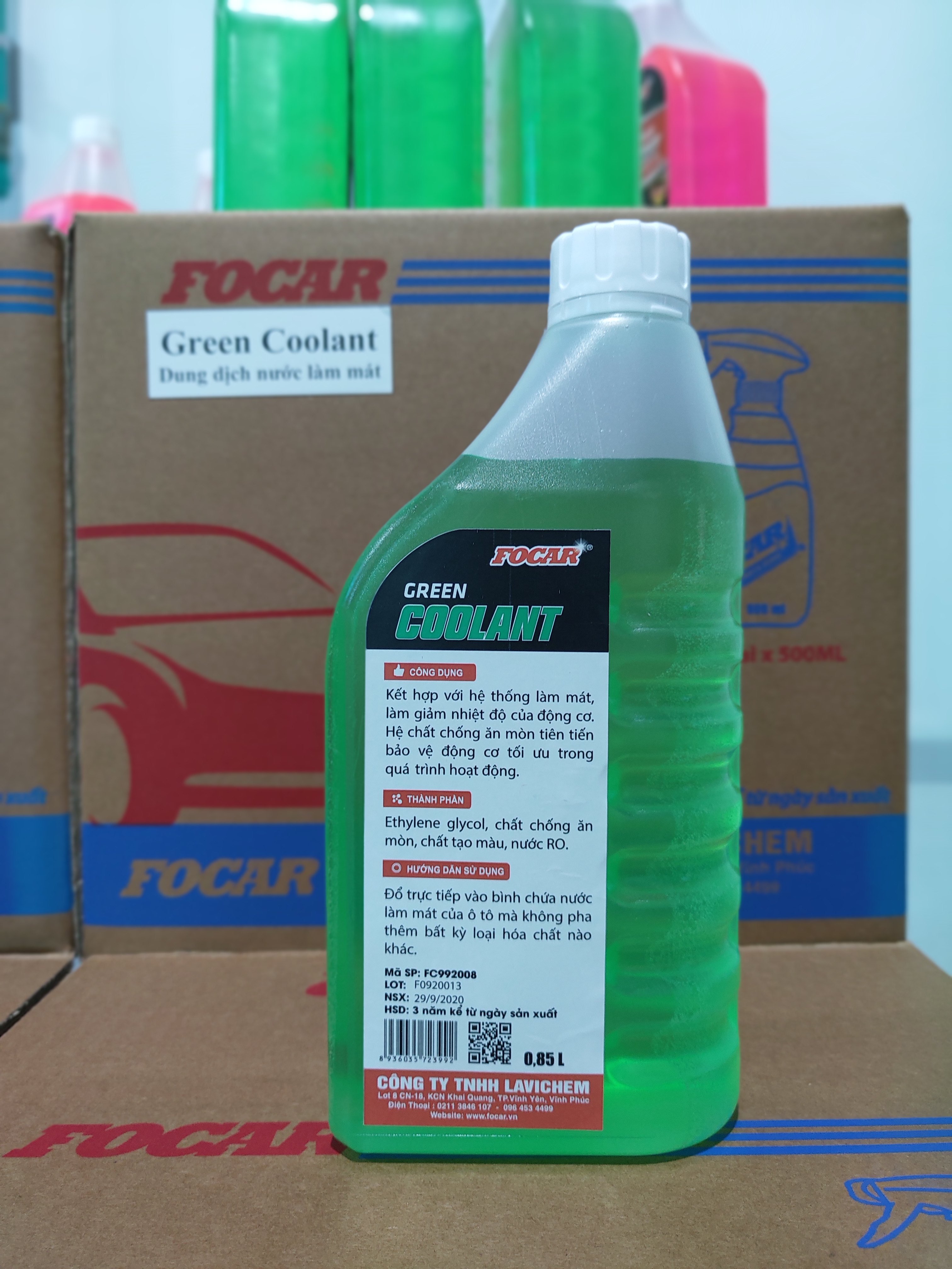 Nước làm mát động cơ ô tô xe máy, nước làm mát máy FOCAR Green Coolant 850ML (Màu xanh) tiêu chuẩn ISO 9001:2015