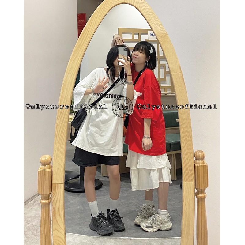 Áo phông và chân váy và quần
