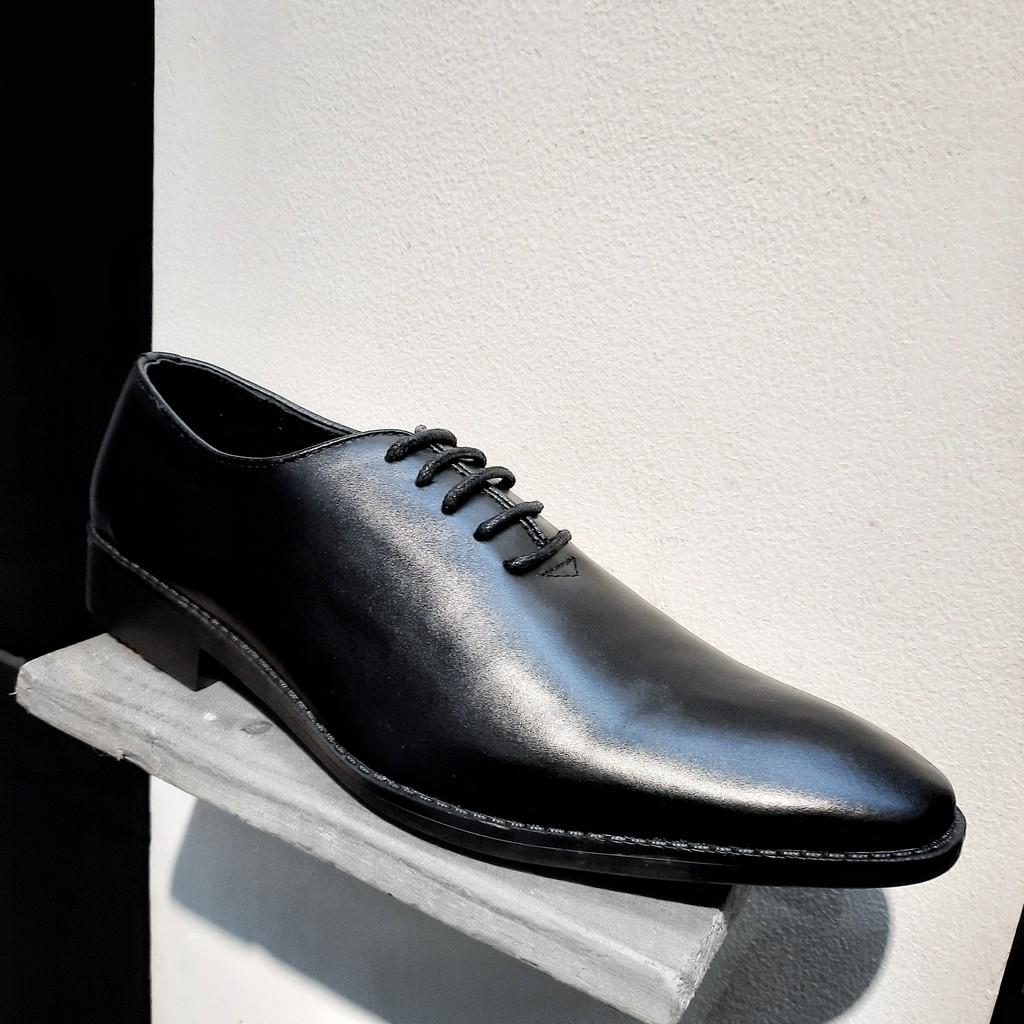 Giày tây Oxford Wholecut