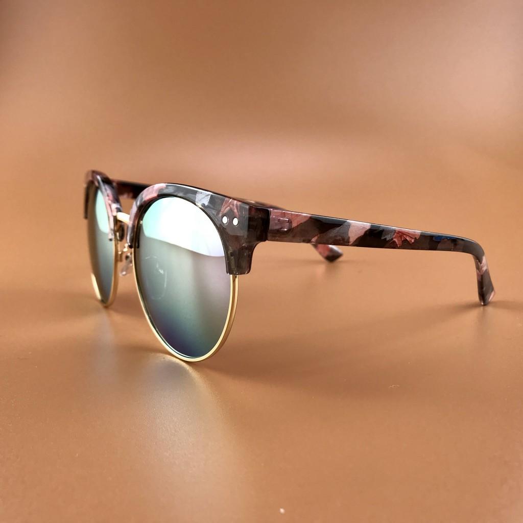 Kính mát SUNWEAR 8808