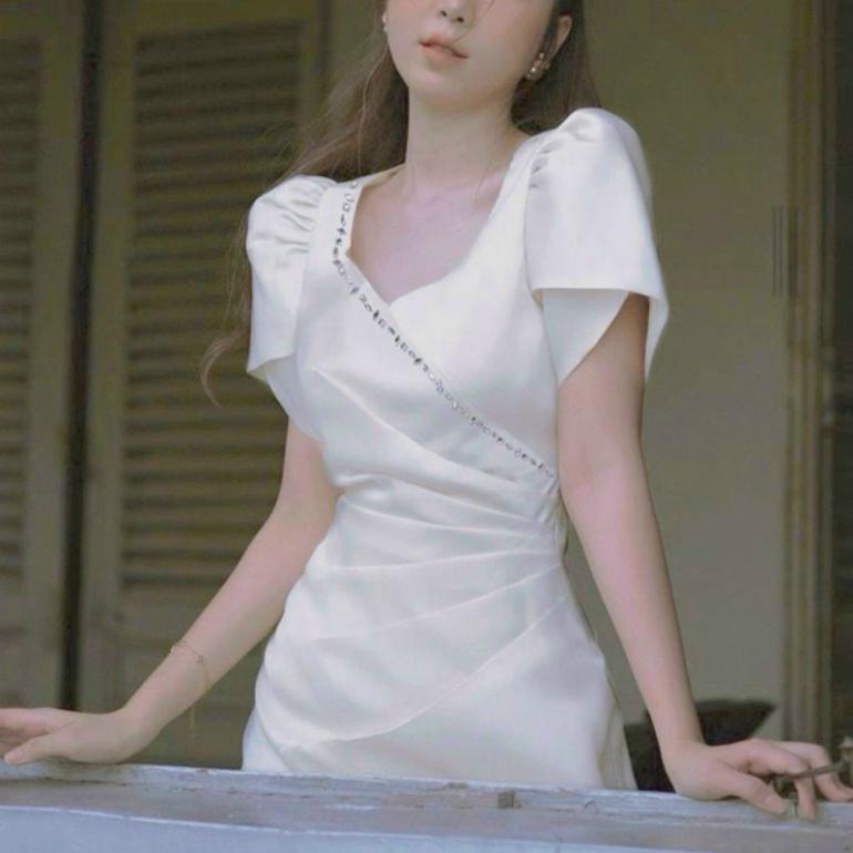 Đầm váy trắng vạt nhíu tafta lót lụa cổ V chéo cườm tay phồng xoè chữ A đi biển dự tiệc cưới dạo phố bigsize rẻ đẹp